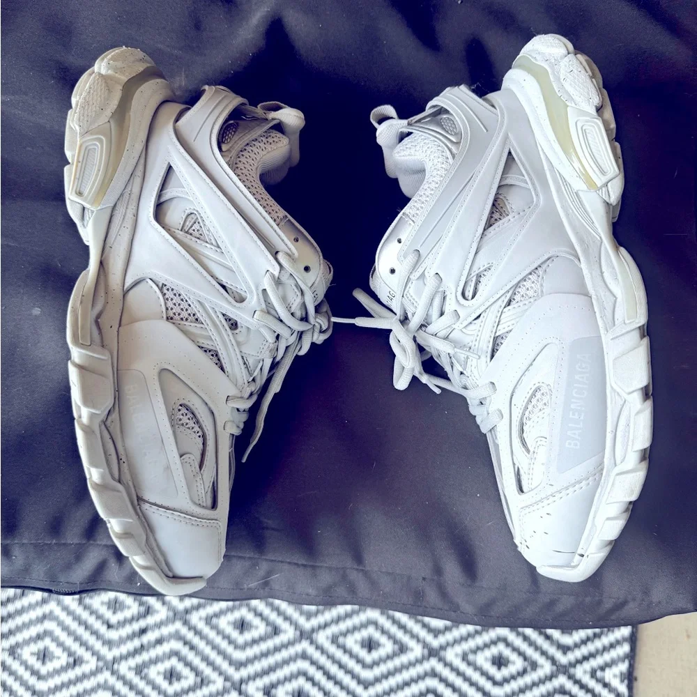 Balenciaga Track Monochrome Grey Sneakers - Picture 3 of 4